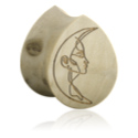 Tunnels & Plugs, Traanvormige double flared plug (hout) met lasergravure ‘halve maan met gezicht’, Hout